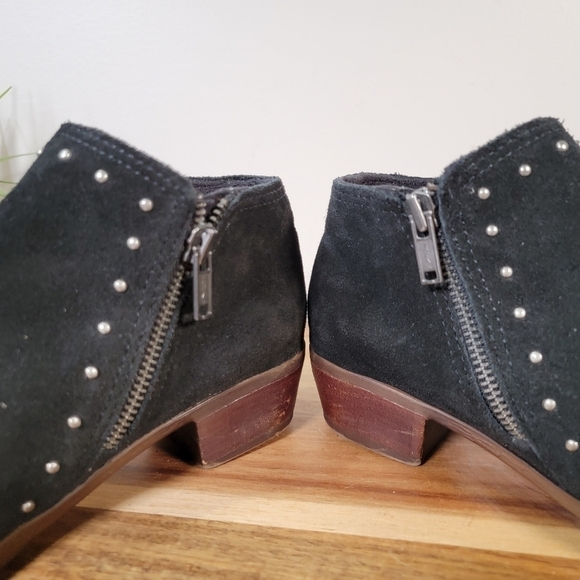 Minnetonka black suede ankle boots with studding Size 7.5 - Picture 7 of 17